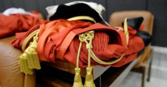 Copertina di Subito in toga magistrati onorari senza tirocinio. L’Anm: “È incostituzionale”