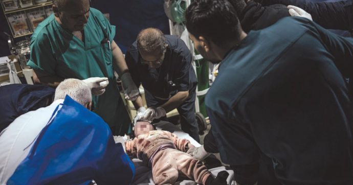 “Qui possiamo curarci, ma non uscire: fino a 5 mila euro per passare in Egitto”