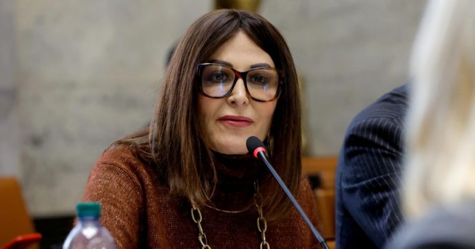 Caso Sgarbi. Meloni seguita a tacere sui casi Lollobrigida, Delmastro e Santanché