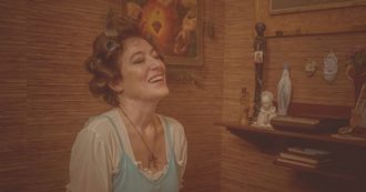 Copertina di La tragicommedia della Elkann si salva solo per l’ottimo cast