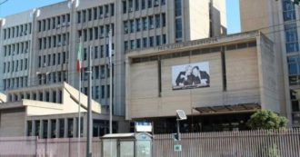 Copertina di Testa di capretto infilzata recapitata alla gip di Lecce