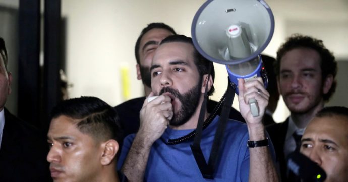 Bukele, “dittatore tranquillo”, strega ancora il Salvador