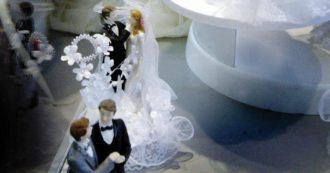 Copertina di Cosenza, scopre di essere bigamo e pure sposato con un uomo