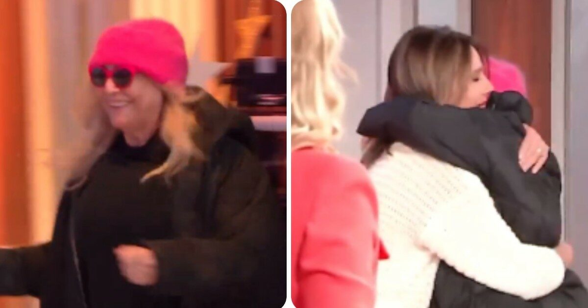 Paola Perego torna in tv dopo l’intervento e Mara Venier le fa una sorpresa: “Quando mi sono svegliata dall’anestesia era accanto al mio letto”