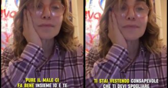 Copertina di Sanremo 2024, Barbara D’Urso traduce il testo in napoletano della canzone di Geolier: “Salutam’ a soreta. Ciao” – VIDEO