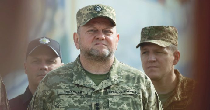 Aiuti a Kiev: Joe Biden insiste. E Zelensky caccia il generalissimo