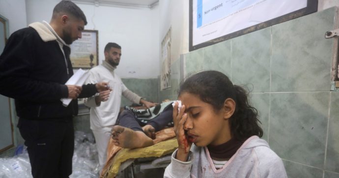 Diario da Gaza – “Tutto peggiora e sento ancora i maledetti caccia lassù nel cielo”