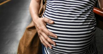 Copertina di Roma, finge 5 gravidanze e 12 aborti: 50enne condannata per truffa all’Inps per 111mila euro