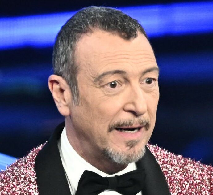 Sanremo 2024, record storico di ascolti per Amadeus nella serata cover: 11.893.000 spettatori con il 67,8% di share, è la più vista di sempre
