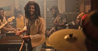 Copertina di “One Love” suona bene, nonostante gli attori impalati