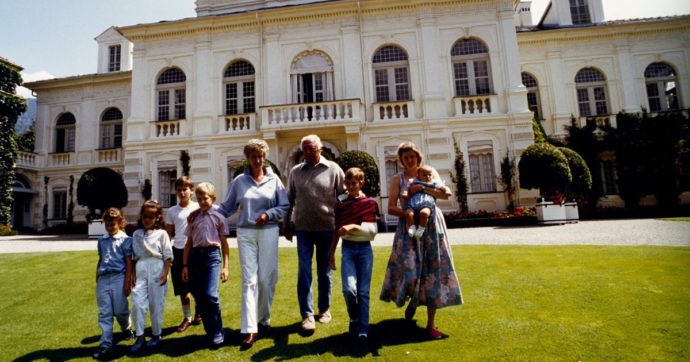 Lady Agnelli in Svizzera: i pm analizzano i passaporti