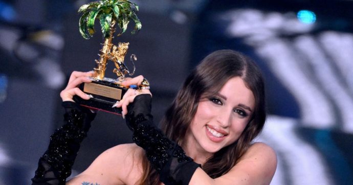 Copertina di Sanremo, plebiscito ribaltato e sms spariti: Angelina vince tra le polemiche