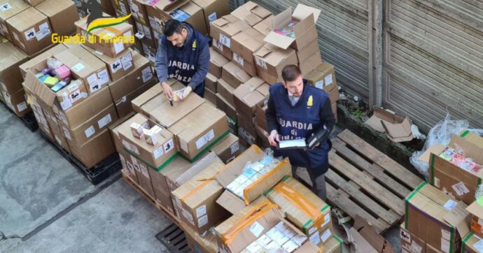 Dodici tonnellate di sigarette pericolose sequestrate dalla Guardia di finanza di Varese