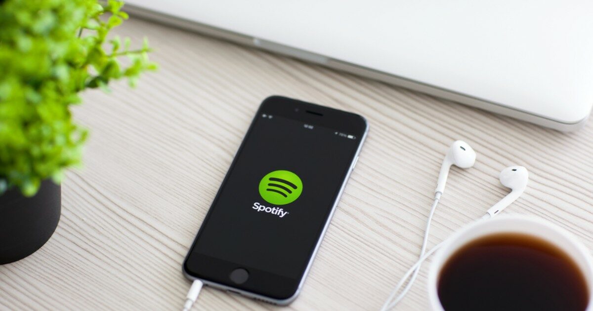 “Anche su Spotify sarà possibile mandare e ricevere messaggi istantanei”: come funziona la nuova chat e quando arriverà