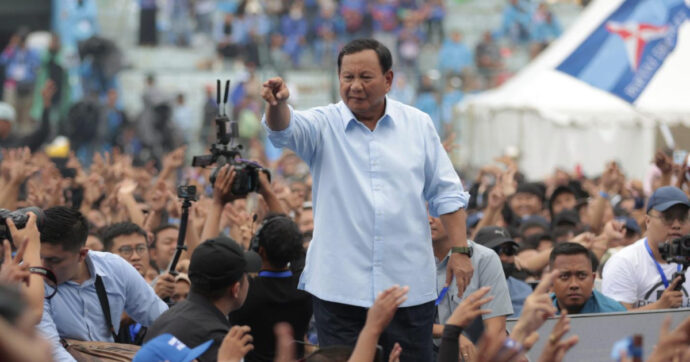 Prabowo Subianto verso la vittoria in Indonesia. Dopo due flop, uso dei social e “ripulitura” hanno funzionato