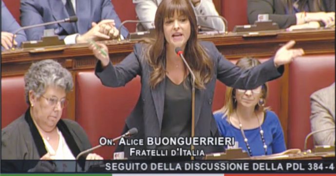 Deputata FdI: “Conte e Speranza condannati per il Covid”. Ma è falso: sono stati archiviati