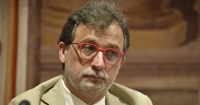 Crollo a Firenze, l’ex capo dell’Ispettorato del lavoro: “I subappalti tagliano sulla sicurezza. E le ditte guadagnano sulla pelle di chi muore”