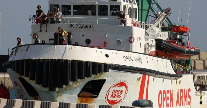 Open Arms, Piantedosi aiuta Salvini: “La Ong mirava all’Italia”