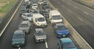 Copertina di Nebbia sull’autostrada A1: 5 tamponamenti coinvolgono 25 veicoli, 25 feriti, chiusura del tratto tra Piacenza e Parma e lunghe code