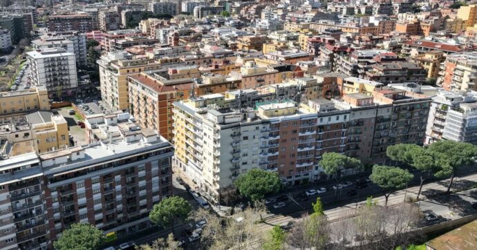Roma, chef 27enne aggredita e rapinata per strada: “Mi ha assalita alle spalle e stretto la gola fino a svenire”