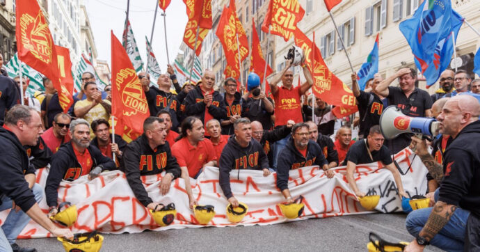 Metalmeccanici, i sindacati chiedono un aumento di 280 euro, più welfare e 35 ore di lavoro