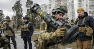 Copertina di La guerra in Ucraina fa ricchi gli Usa. Il 64% dei soldi stanziati da Washington torna all’industria della difesa americana
