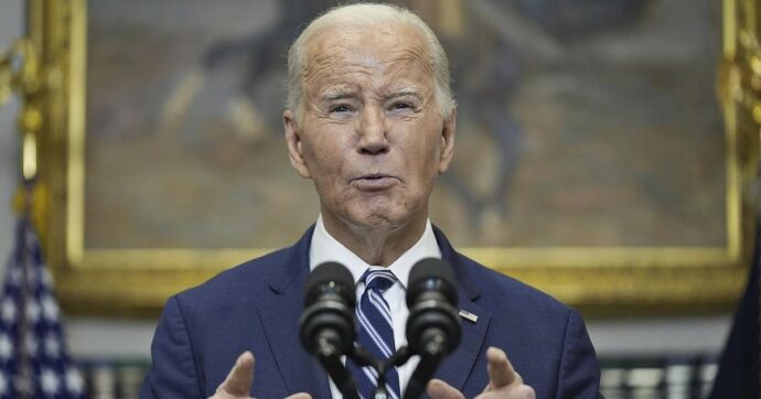 Biden rilancia la proposta di una tassa minima del 25% per i miliardari: “Oggi pagano meno di un insegnante o un infermiere”