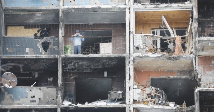 I numeri di due anni di guerra: 190mila morti ucraini e russi, 160 miliardi buttati  e zero progressi