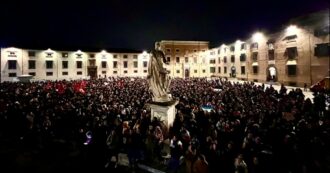 Copertina di In 5mila in piazza a Pisa per protestare contro le cariche della polizia ai pro-Palestina. Striscioni fuori dalla Scuola Normale