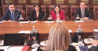 Sardegna, le urne dei rancori: Meloni teme il flop, Schlein è assediata