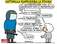 Copertina di Basta manganello