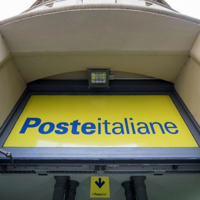 Donna di 110 anni fa causa alle Poste: “Ho trovato un buono da 25 milioni di lire. Oggi vale 195mila euro, ma non vogliono rimborsarmelo”