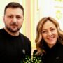 Copertina di Zelensky sparito dai social di Meloni dal 2023. Il social media manager della premier: “Una scelta editoriale”