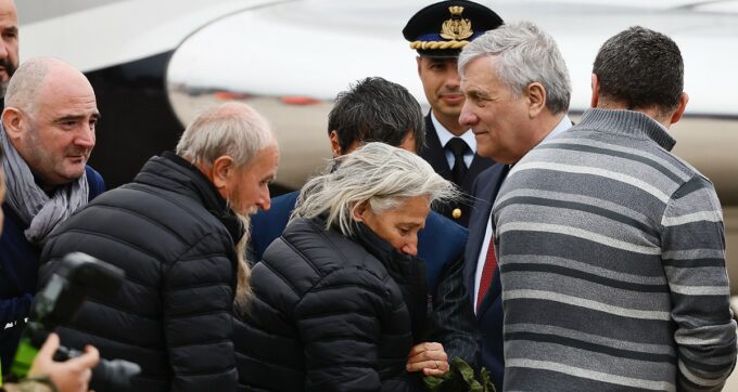 Liberati i tre italiani che erano stati rapiti in Mali nel 2022. Il figlio: “Grazie, rivederli è stata una emozione immensa”