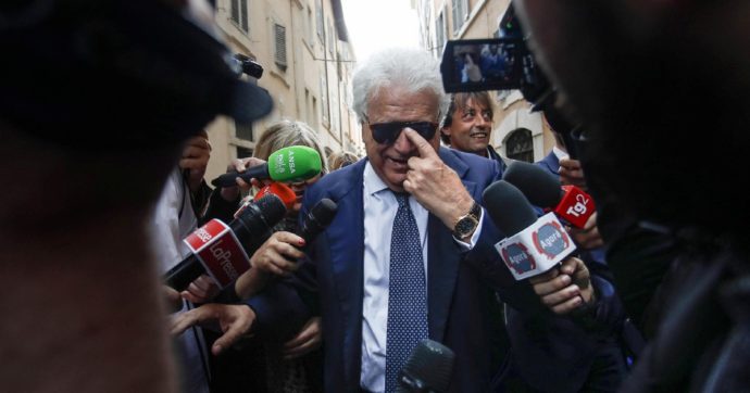 “Cene, telefoni e dentista di comodo”. Perché Denis Verdini torna in carcere