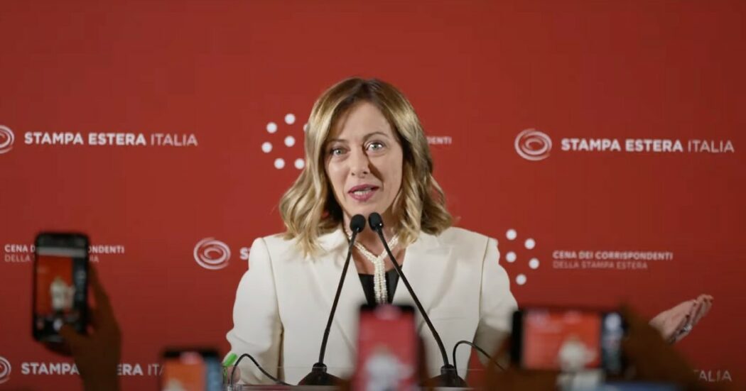 L’intervento della premier Giorgia Meloni all’evento con i corrispondenti esteri: segui la diretta
