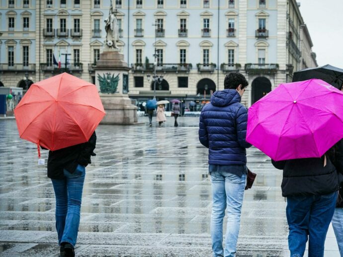 Arriva un nocciolo di aria fredda sull’Italia, le previsione per i prossimi giorni: pioggia e neve