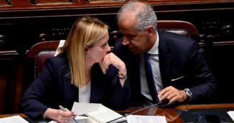 Copertina di Manganelli & censura: mezza Italia ha paura