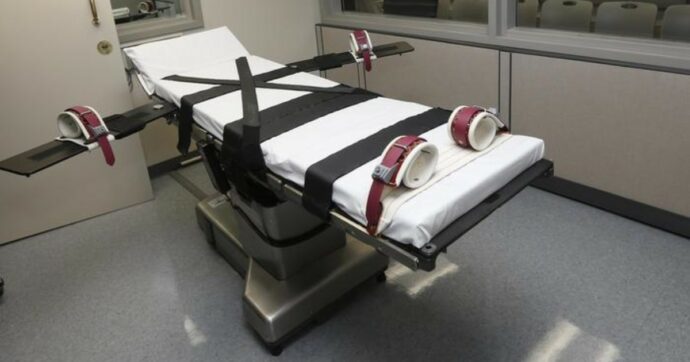 Stati Uniti, rimandata l’esecuzione del serial killer Thomas Creech: fallita per 8 volte l’iniezione letale