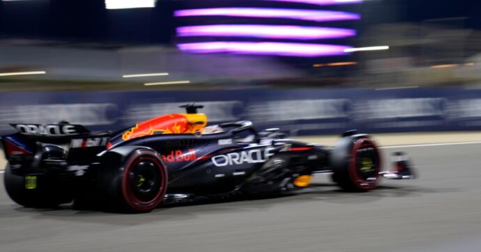 F1, Gp Bahrain: anno nuovo, qualifica vecchia. In pole c’è sempre Verstappen, ma la Ferrari è vicina