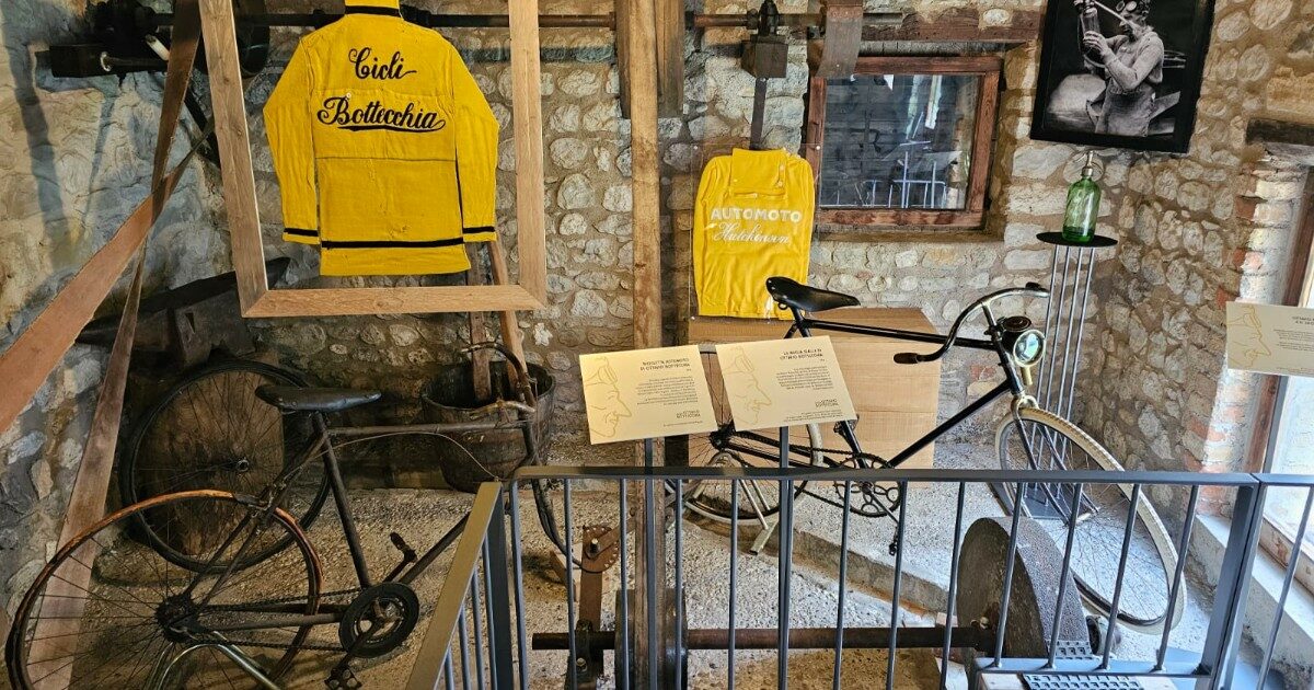 Sulle tracce di Bottecchia: le ombre fasciste sulla morte, i tre funerali, il museo dedicato e la memoria recuperata del primo italiano che vinse il Tour