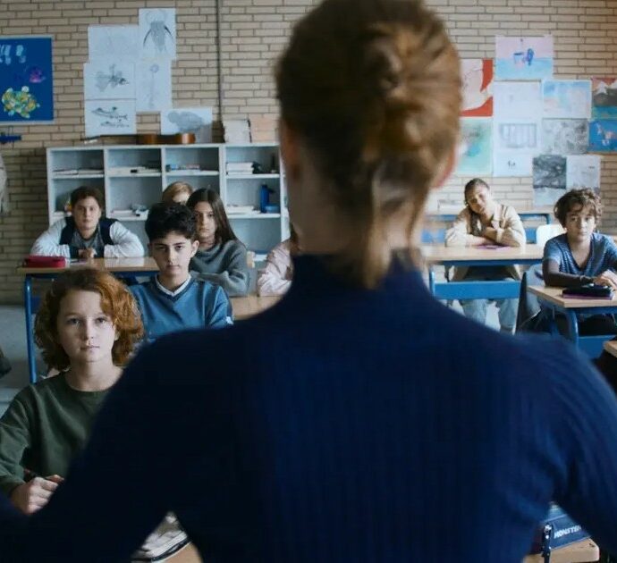 La sala dei professori, il thriller tedesco sottilmente paranoico è candidato all’Oscar 2024