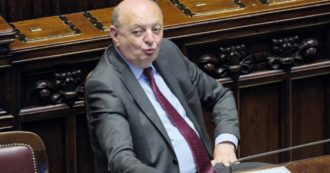 Copertina di Il governo vuole una nuova commissione Via