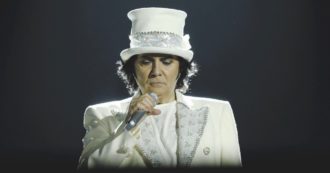 Copertina di Renato Zero: “È ora di tornare in piazza. Non mi ritiro alla Baglioni”