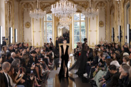 Copertina di Il Governo stanzia 250 milioni di euro per il rilancio delle imprese del settore moda. Soddisfatta (in parte) la Camera Nazionale della Moda Italiana