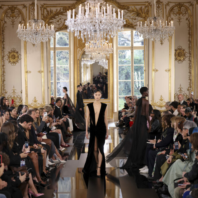 Il Governo stanzia 250 milioni di euro per il rilancio delle imprese del settore moda. Soddisfatta (in parte) la Camera Nazionale della Moda Italiana