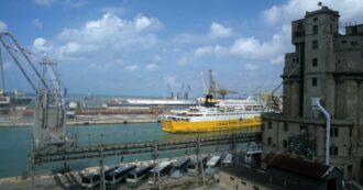 Copertina di Livorno anticipa le restrizioni internazionali: nel porto le navi dovranno usare carburante con poco zolfo. Ma c’è chi è scettico sull’utilità