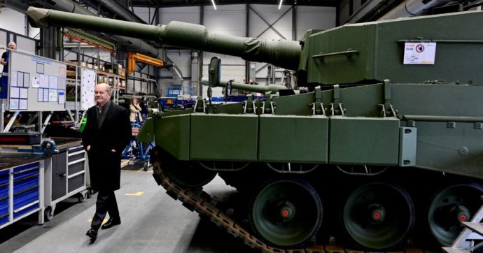 Ucraina, Putin dopo gli audio dei tedeschi: “Berlino pensa di attaccarci”