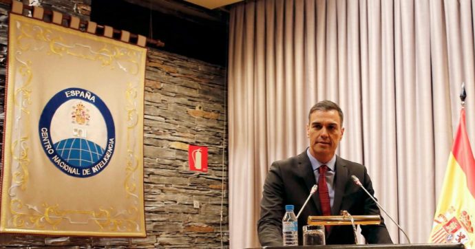 Spiava per la Cia i segreti di Madrid con Mosca: preso l’agente infiltrato