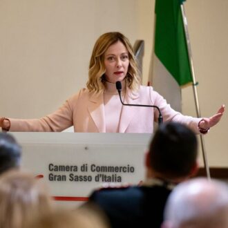 Copertina di Quanto spendiamo per la Difesa e i militari: il Fatto di domani 6 marzo